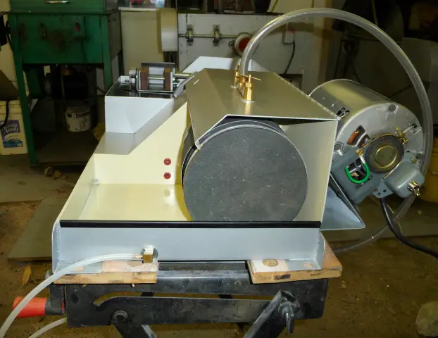 Lortone LUX-6 6 inch Combination lapidary arbor & trim saw - Image 2