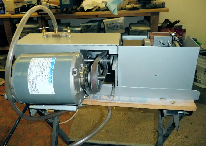 Lortone LUX-6 6 inch Combination lapidary arbor & trim saw - Image 4